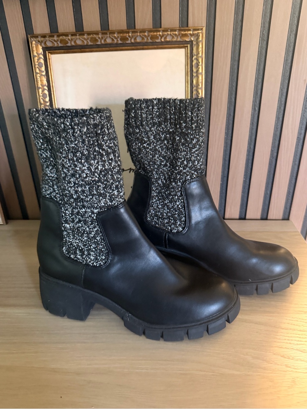 Black Leather Knit-Cuff Women's Ankle Boots